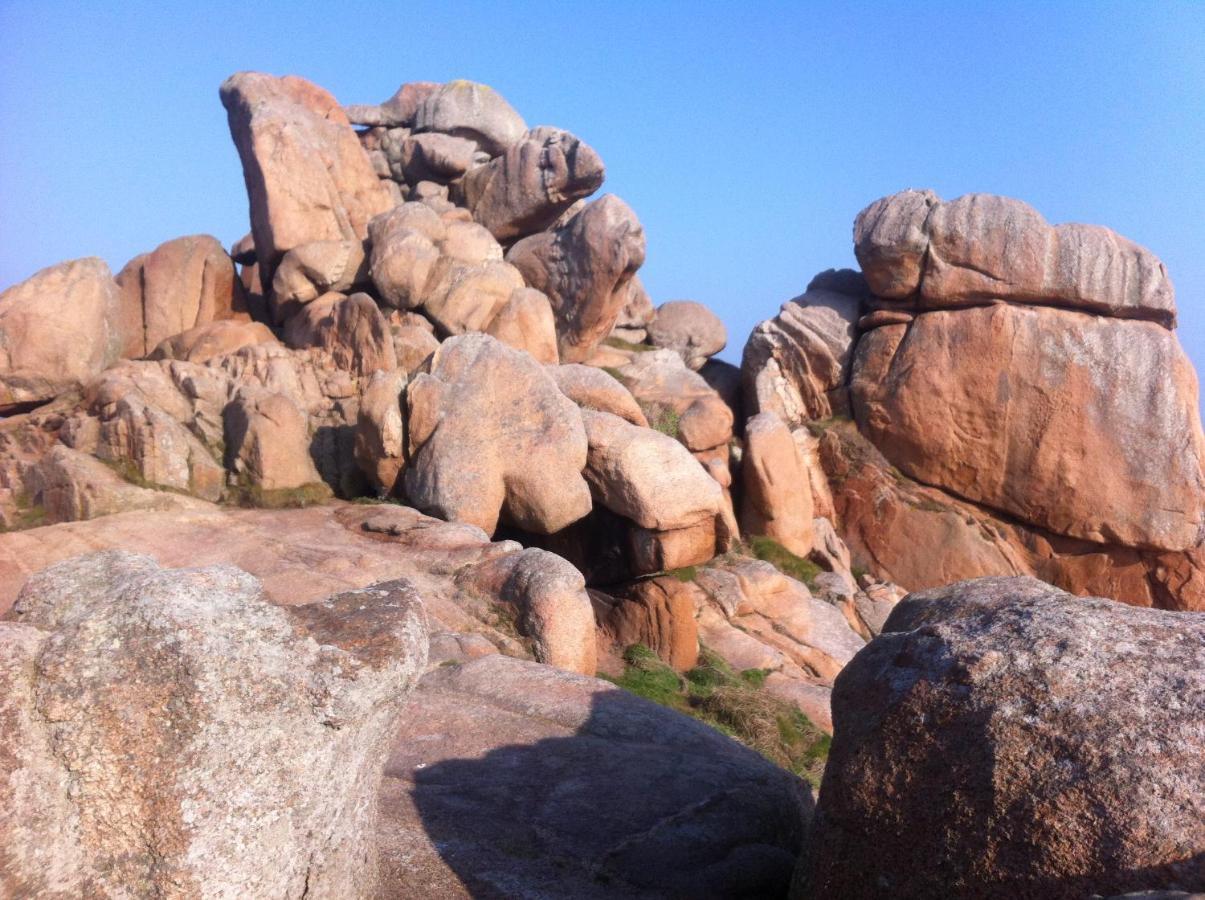 Trestraou, Cote De Granit Rose, Studio Vue Mer, Rez-De-Chaussee Perros-Guirec Buitenkant foto